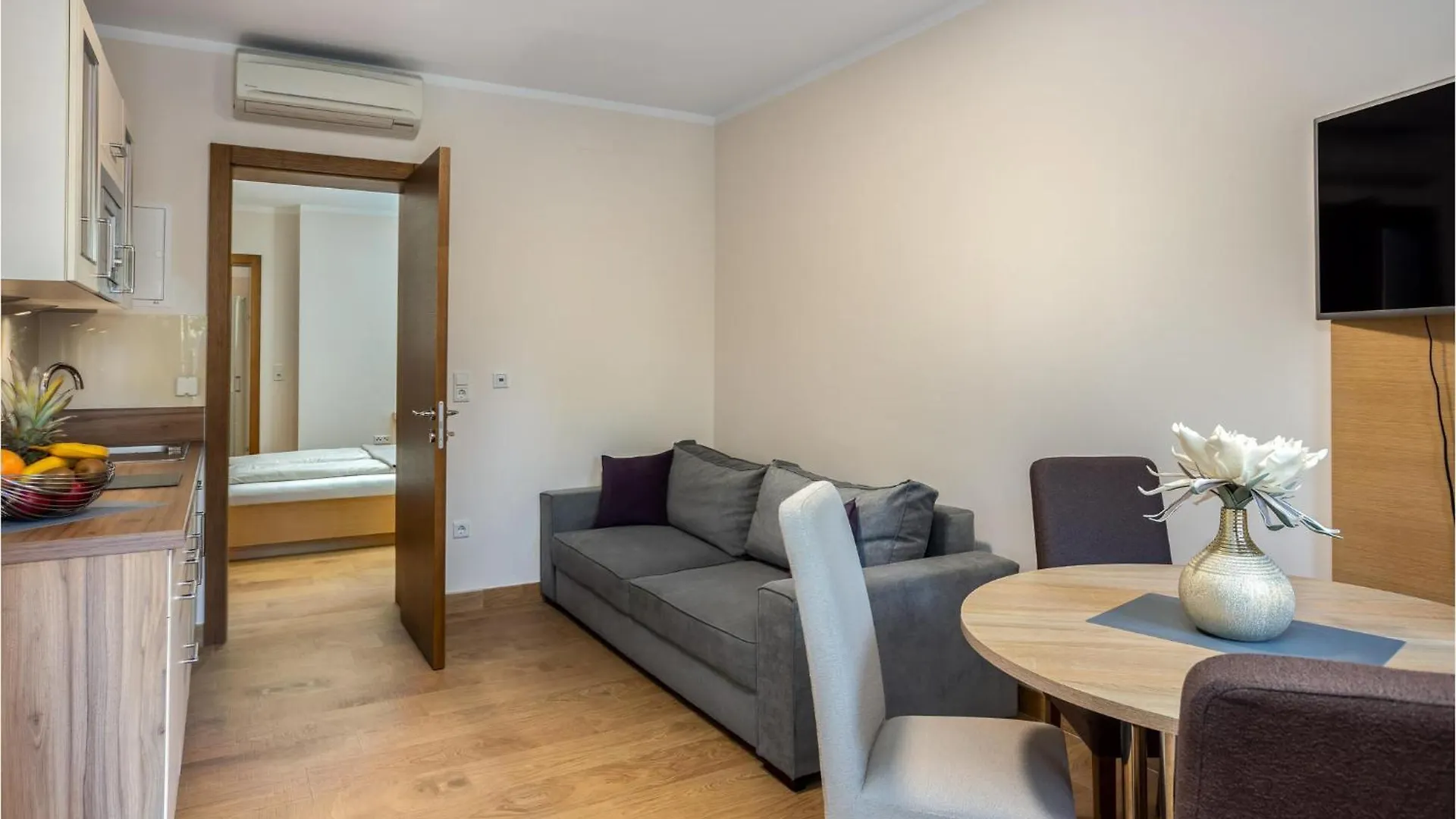 1 Bedroom Nice Apartment In Crikvenica 0*,