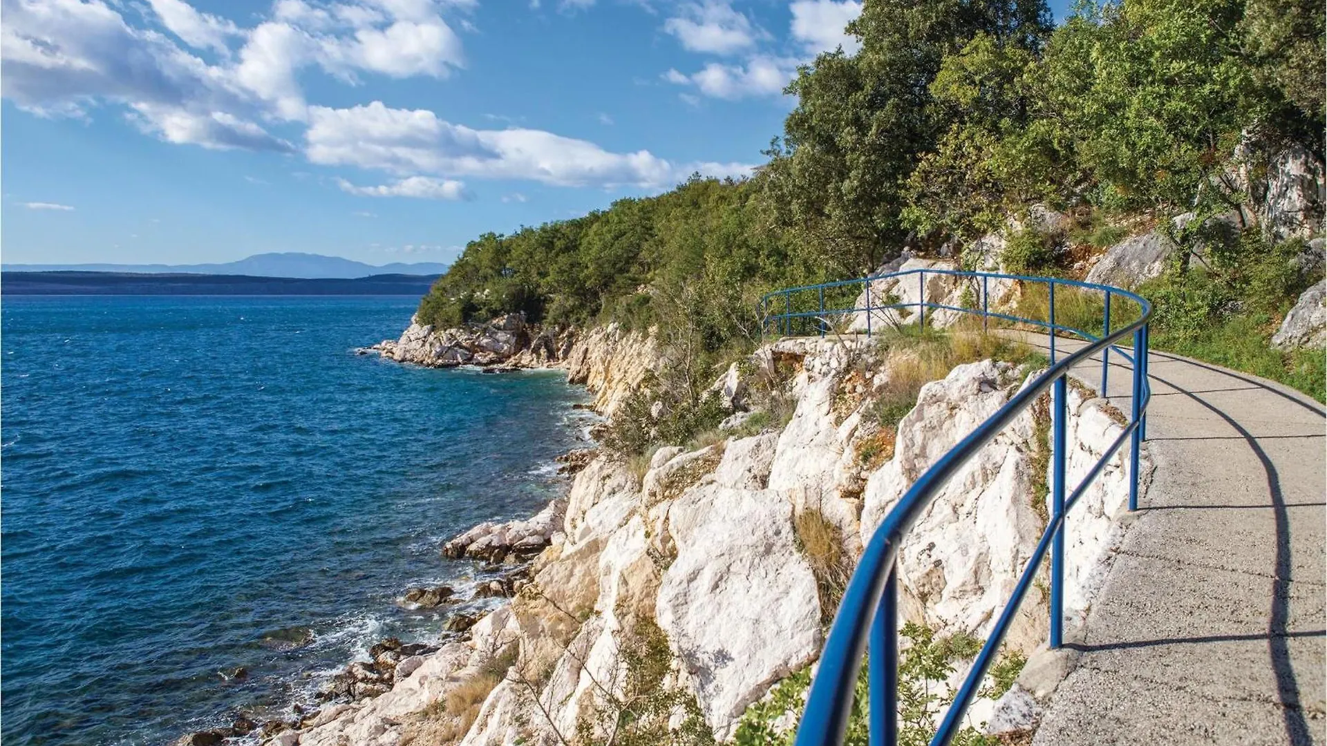 1 Bedroom Nice Apartment In Crikvenica